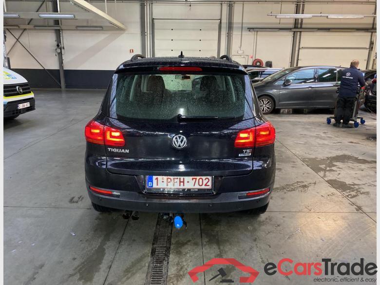 VOLKSWAGEN Tiguan Tiguan Trend & Fun 1.4 TSI BlueMotion Technology 92 kW (125 ch) 6 vitesses manuel #4