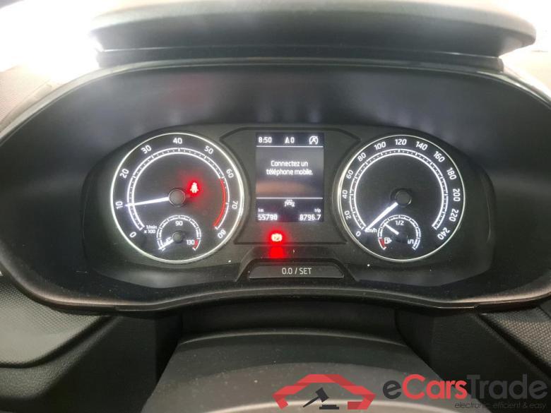 Fabia Ambition 1.0 MPI 80CV BVM5 E6d #6