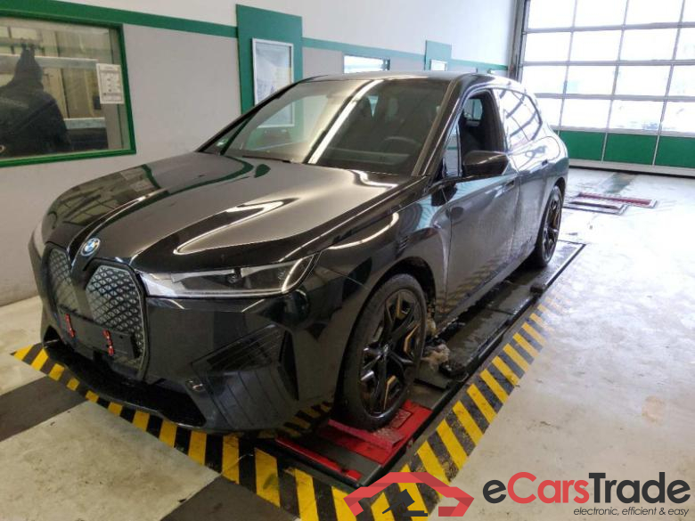 BMW iX (I20)(07.2021->) DE - SUV5 xDrive40, xDrive40, 2021 - 2025