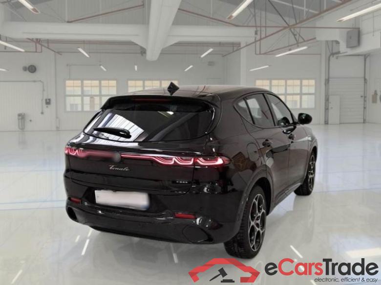 ALFA ROMEO TONALE / 2022 / 5P / SUV 1.5 160CV HYBRID TCT7 VELOCE #2