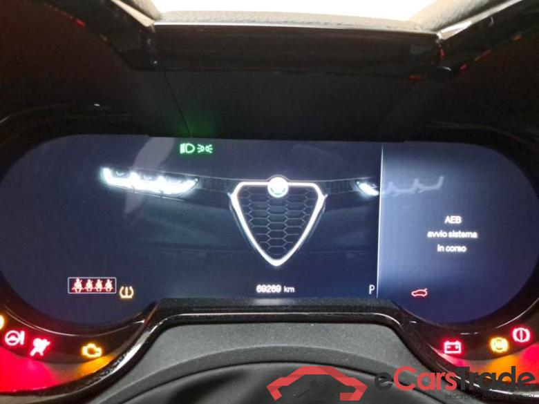 ALFA ROMEO TONALE / 2022 / 5P / SUV 1.5 160CV HYBRID TCT7 VELOCE #4