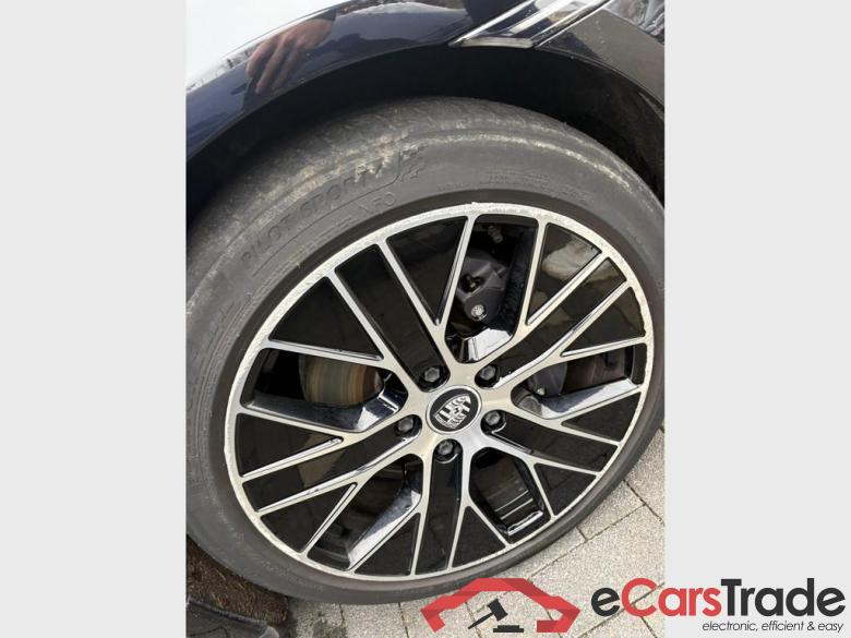 PORSCHE Taycan Taycan #3