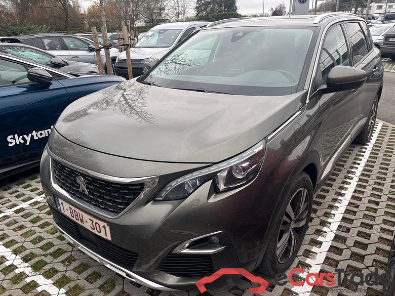 PEUGEOT 5008 1.2 PureTech Allure