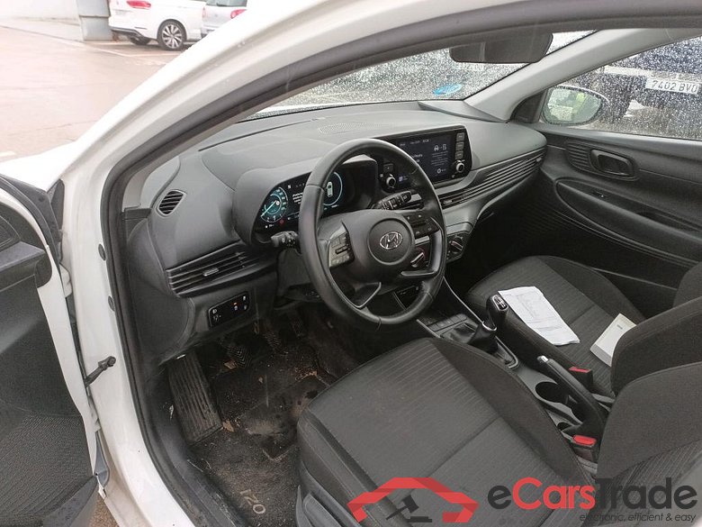 HYUNDAI i20 / 2020 / 5P / berlina con portón 1.0 TGDI 74kW (100CV) 48V Klass #3