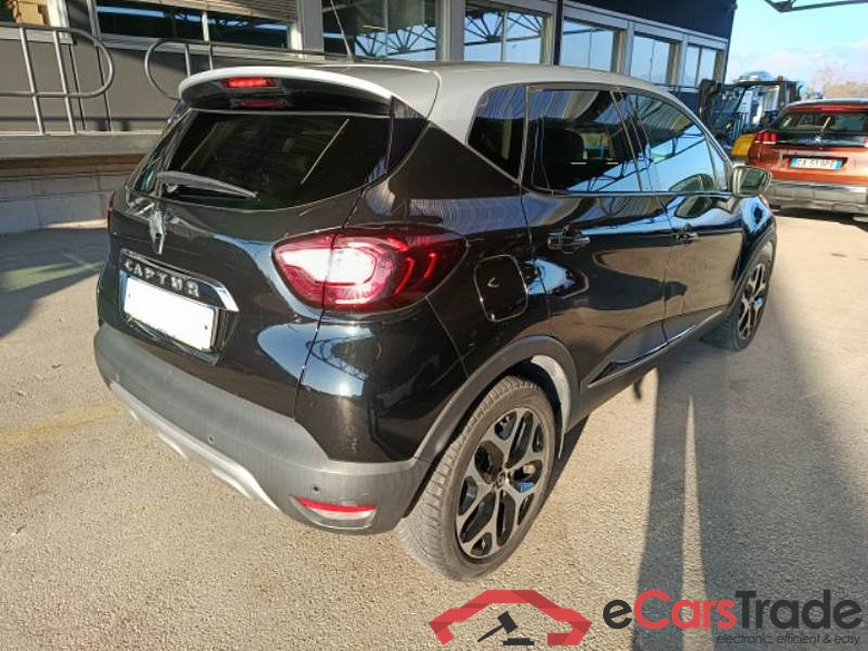 RENAULT CAPTUR / 2017 / 5P / CROSSOVER 1.5 DCI 90CV ENERGY SPORT EDITION2 EDC #2