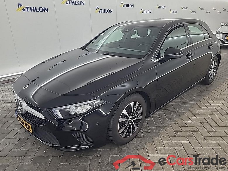 MERCEDES-BENZ A-klasse A 180 Business Solution 5D 100kW