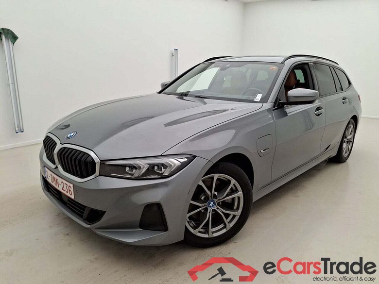 BMW 320e Plug-In Hybrid Touring Shadow Line Aut. LED LC-Pro ACC Navi-Pro Sport-Leather KeylessGo Klima PDC ... #1