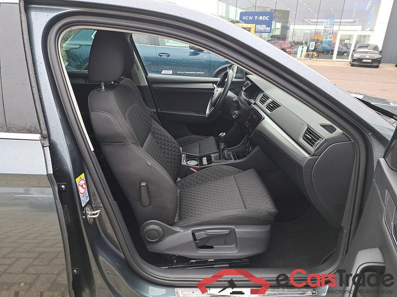 SKODA - SKO SUPERB COMBI CRTDI 150PK Style Corporate Plus Edition & LED Plus & Removable Trailer hook #3