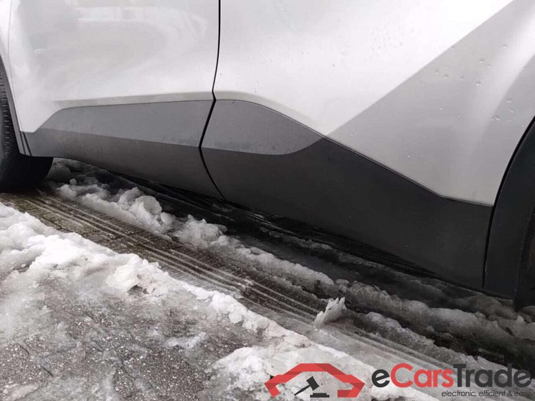 TOYOTA C-HR 1.8 Hybrid 140 Dynamic #2