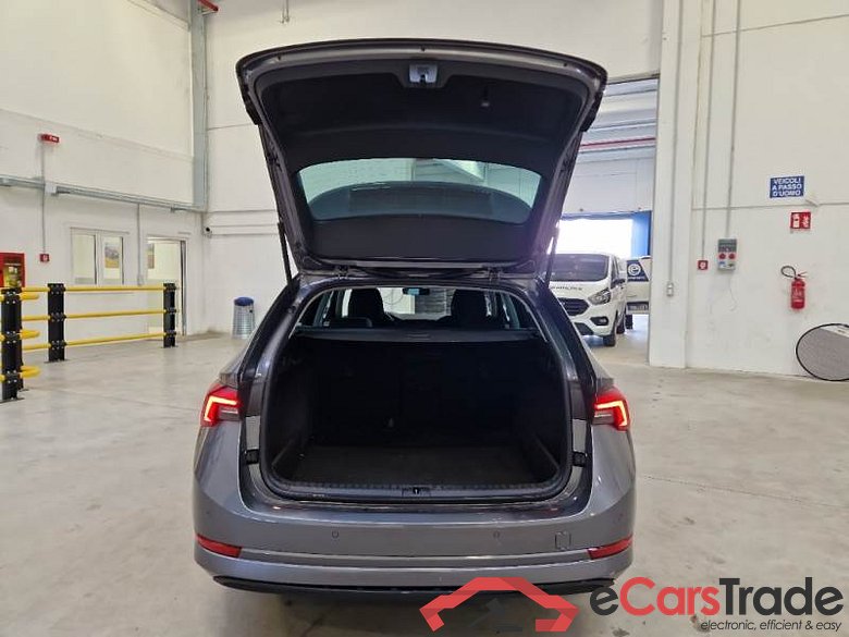 SKODA OCTAVIA WAGON / 2020 / 5P / STATION WAGON 2.0 TDI EVO 85KW EXECUTIVE DSG #5