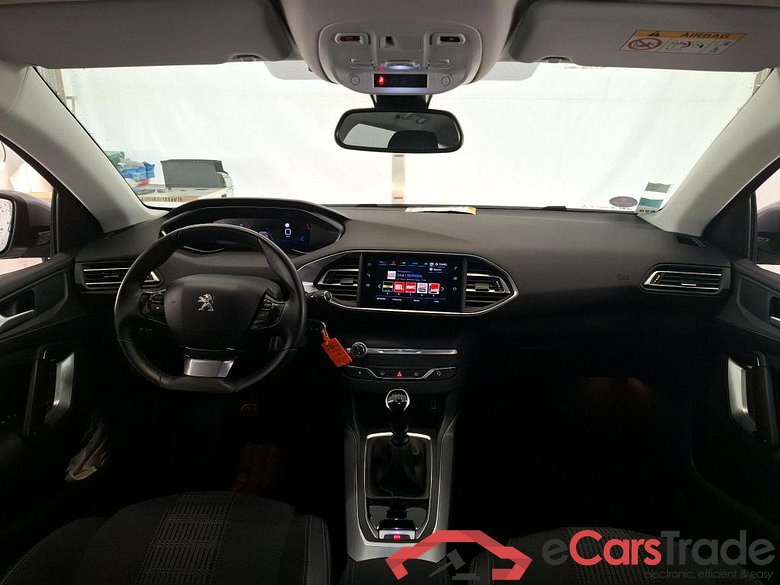 308 SW Allure 1.2 PureTech 130CV BVM6 E6d #5