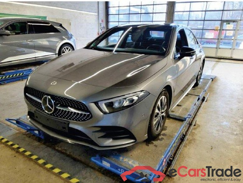 Mercedes-Benz A Limousine (BM 177)(08.2018->) DE - Lim4 A 200 EU6d, Lim. AMG Line (EURO 6d), 2019 - 2022 #1