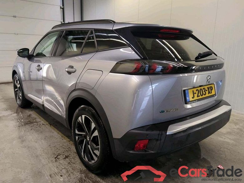 PEUGEOT e-2008 EV Allure 50 kWh #6