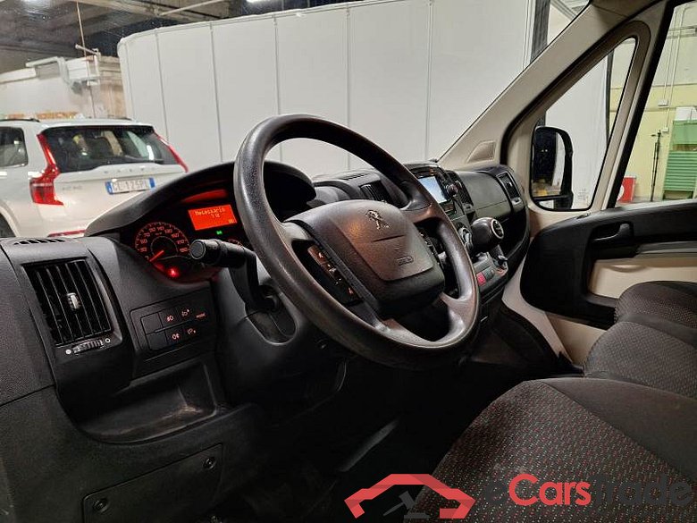 PEUGEOT BOXER / 2014 / 4P / FURGONE 335 L3H2 2.0 BLUEHDI 130CV #3