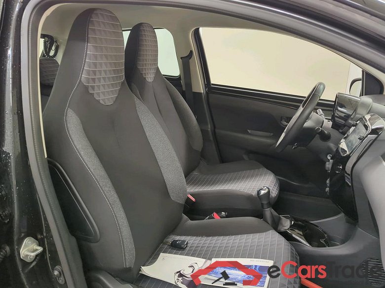 Peugeot 108 Allure 1.0 e-VTi 72pk 5d #3