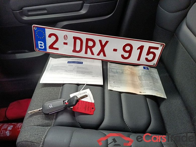 Citroën C3 Aircross 1.2 PureTech 110 S&S MAN6 Shine 5d #4