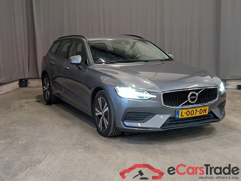 VOLVO V60 2.0 B3 Mom. Adv. #2