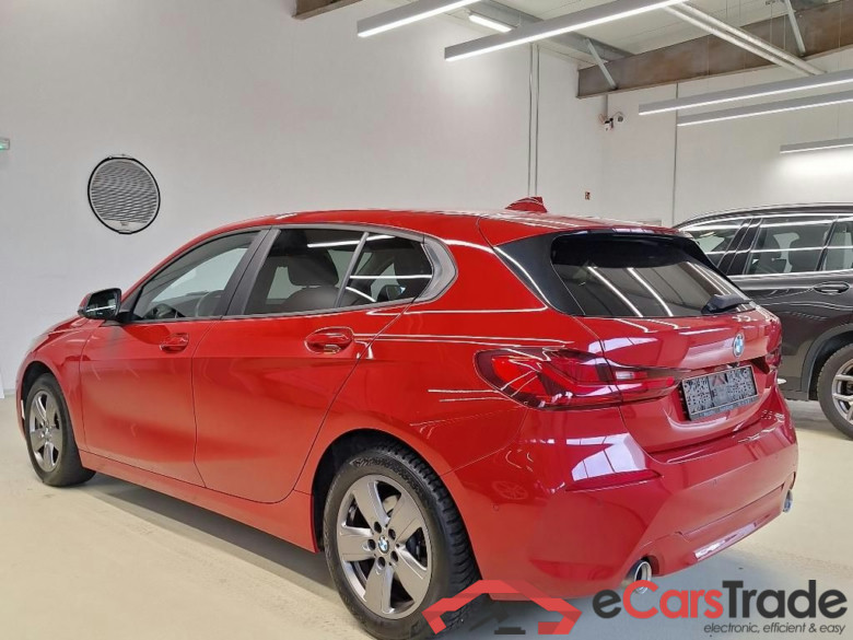 BMW 118d Aut. Pano LED-Xenon LC-Pro Navi KeylessGo Camera Klima PDC ... #4