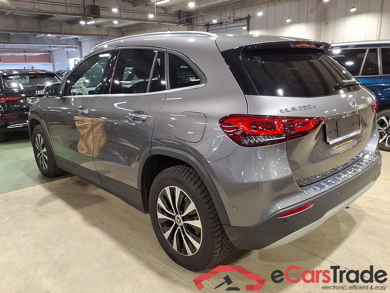 MERCEDES-BENZ GLA 1.3 GLA 250 E DCT BUSINESS SOLUTION #2