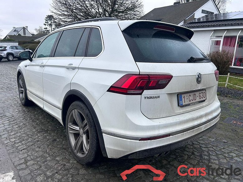 VOLKSWAGEN Tiguan Tiguan Comfortline 2.0 TDI SCR BMT 85 kW (115 ch) 6 vitesses manuel #2