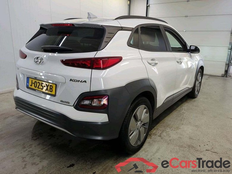 HYUNDAI Kona EV Premium 64 kWh #2