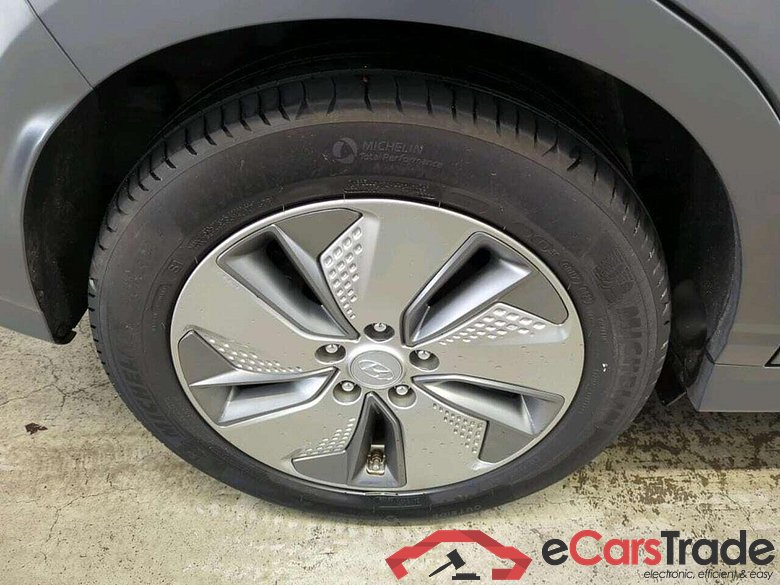 HYUNDAI Kona EV Premium 64 kWh #6