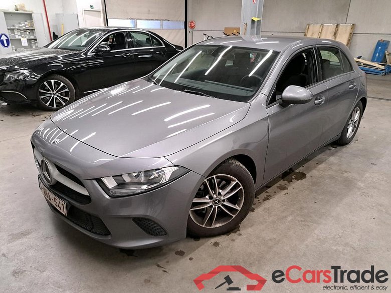MERCEDES - MER A 180 d 116PK 7G-DCT With Navigation