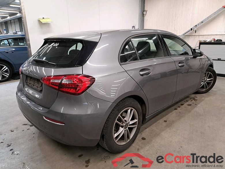 MERCEDES - MER A 180 d 116PK 7G-DCT With Navigation #2