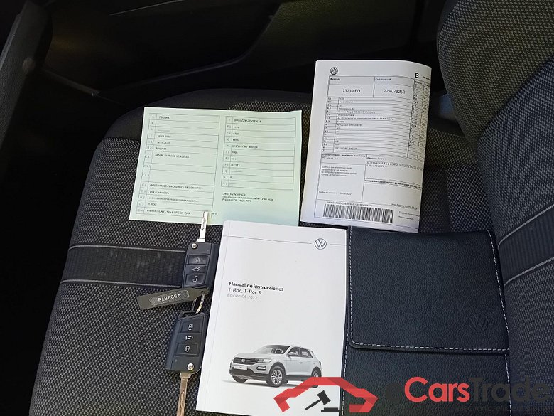 VOLKSWAGEN T-Roc / 2021 / 5P / todoterreno Life 2.0 TDI 85kW (115CV) (AC2) #4