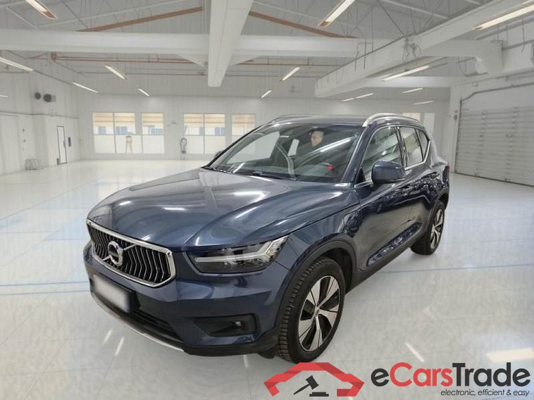 VOLVO XC40 / 2017 / 5P / SUV T5 PLUG-IN HYBRID AUTO RECH INSCRIP EXPR