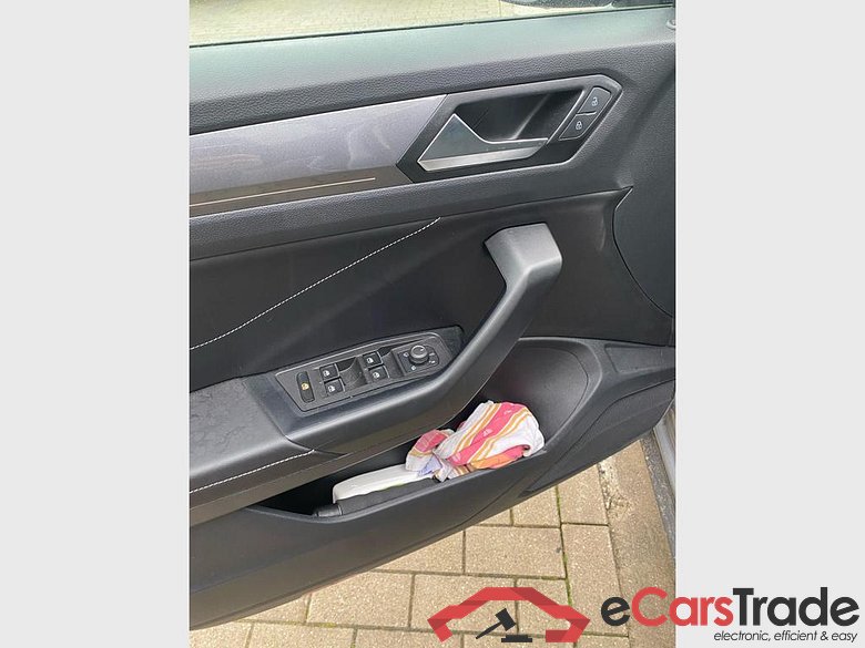 VOLKSWAGEN T-Roc T-Roc 1.5 TSI Style DSG #3