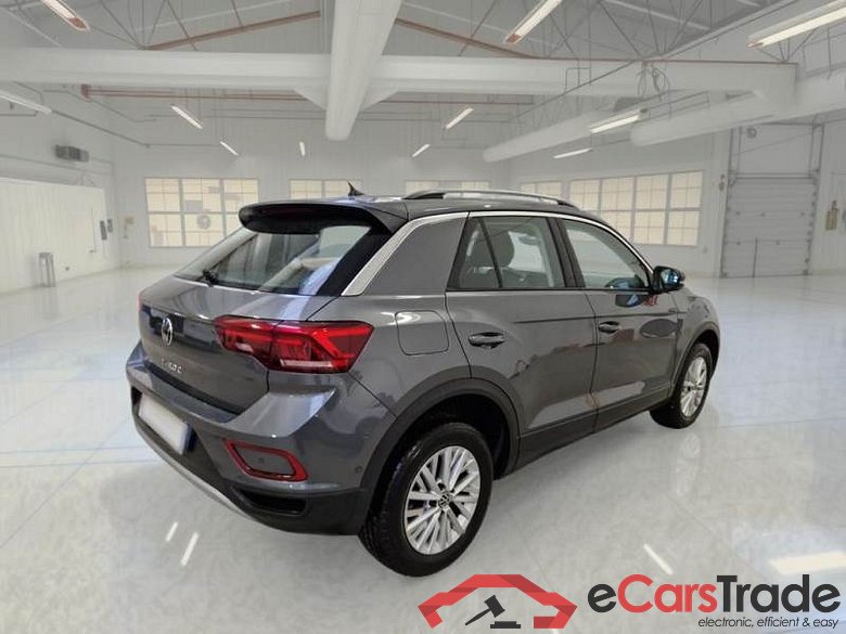 VOLKSWAGEN T-ROC / 2021 / 5P / SUV 1.5 TSI ACT LIFE DSG #2