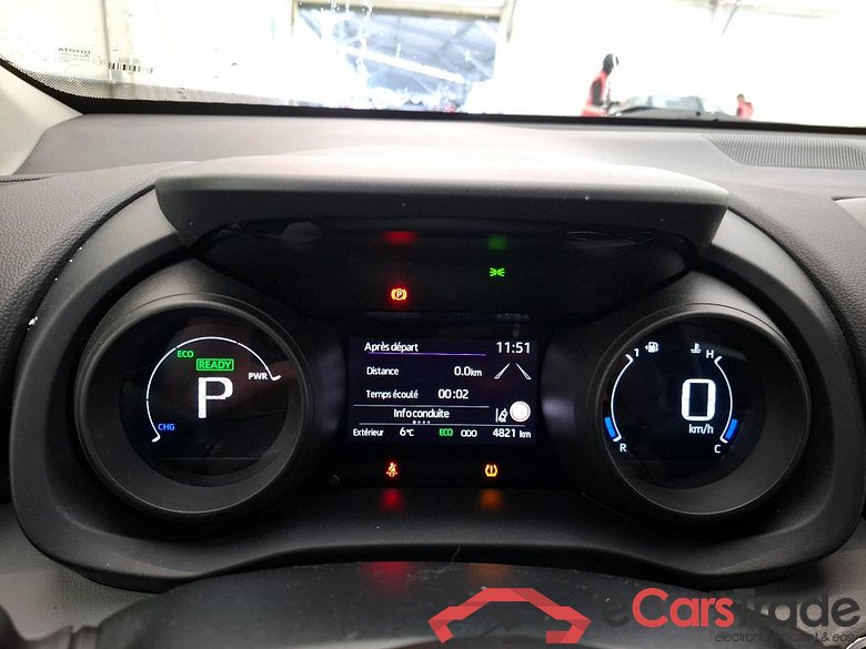 TOYOTA Yaris Cross Hybride / 2021 / 5P / SUV 1.5 HYBRID 116H DYNAMIC BUSINESS BEY AWD #6