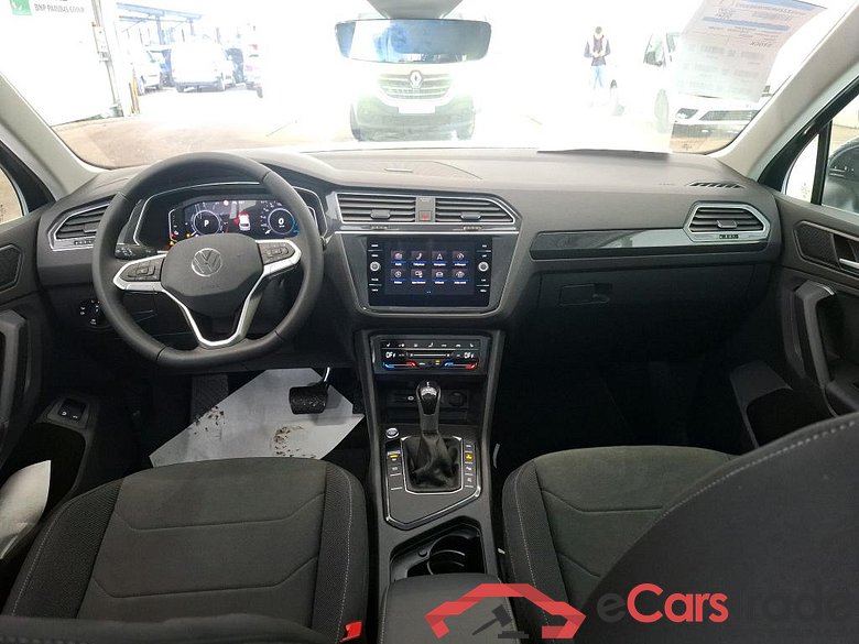 VOLKSWAGEN Tiguan / 2020 / 5P / SUV 1.4 eHybrid 245 DSG6 Elegance #5
