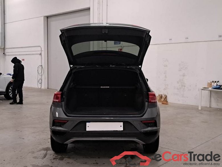 VOLKSWAGEN T-ROC / 2017 / 5P / SUV 1.5 TSI ACT STYLE #5
