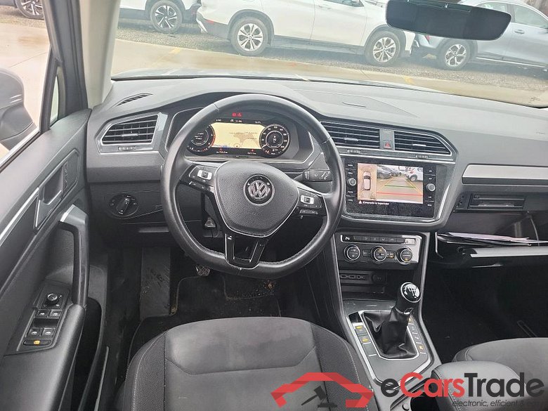 VOLKSWAGEN Tiguan / 2016 / 5P / todoterreno Sport 2.0 TDI 110kW (150CV) #3