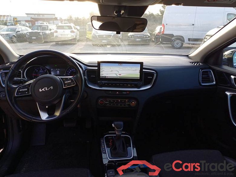 KIA XCEED / 2022 / 5P / CROSSOVER 1.6 CRDI 136 CV MHEV DCT BUSINESS #3