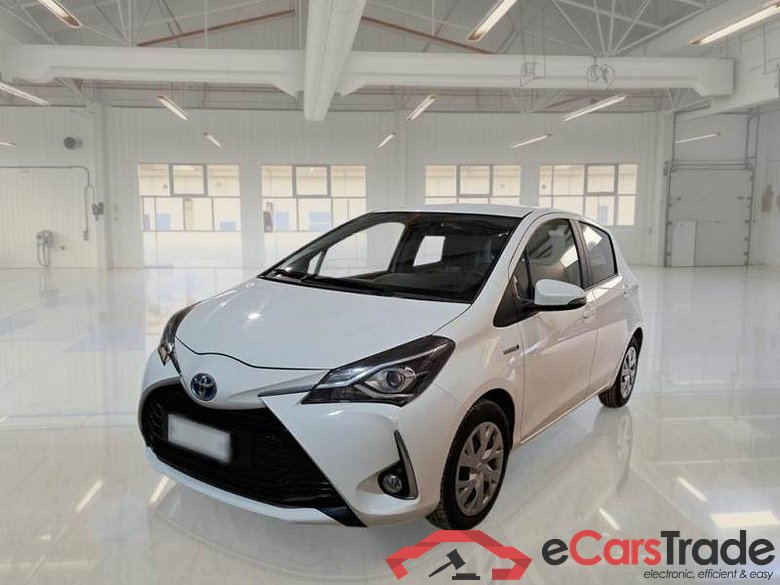 TOYOTA YARIS / 2017 / 5P / BERLINA 1.5 HYBRID BUSINESS