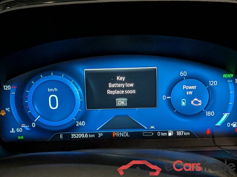 FORD Kuga 2.5 PHEV ST-Line #6