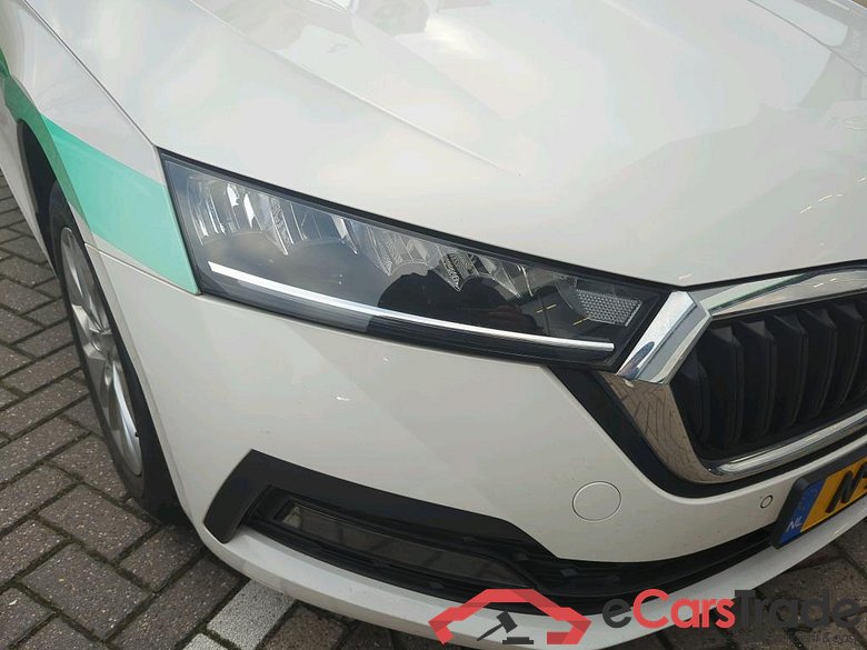 SKODA Octavia Combi 81 kW #4