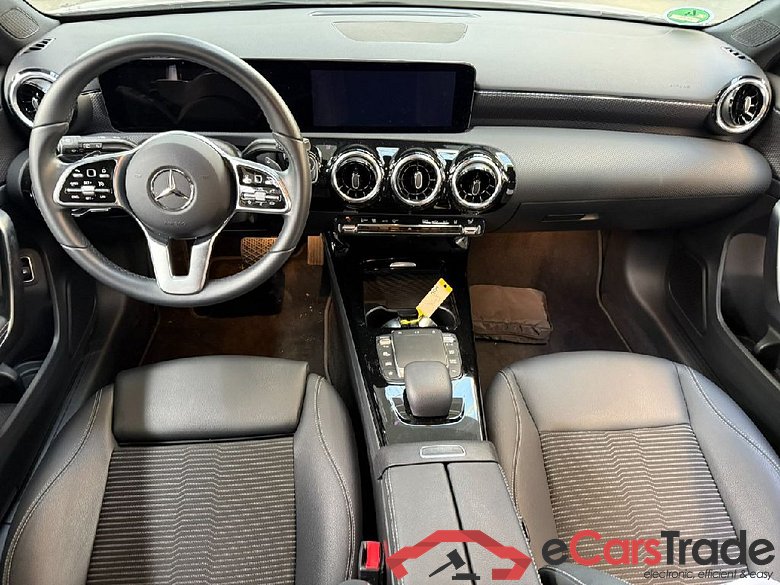 MERCEDES-BENZ A-Klasse A 250 e 8G-DCT Progressive 5d 118kW #3