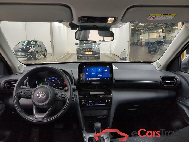 TOYOTA Yaris Cross Hybride / 2021 / 5P / SUV 1.5 HYBRID 116H DYNAMIC AUTO #5