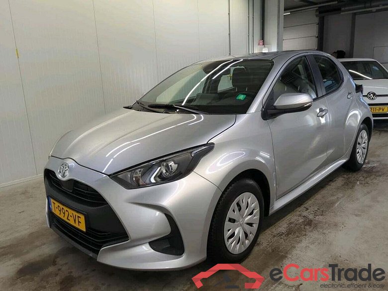 TOYOTA Yaris 1.5 VVT-i Active #1