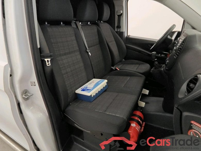 Mercedes-Benz Vito 111CDI Functional XL 4d #3