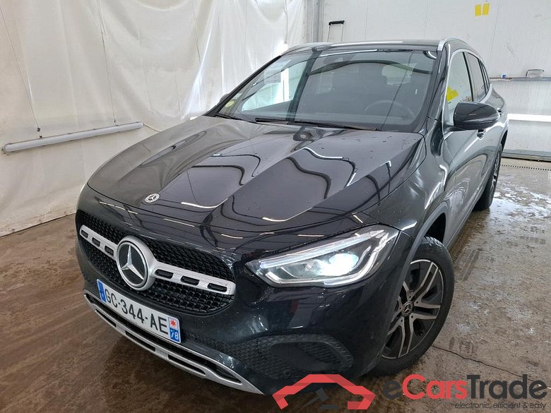 MERCEDES-BENZ GLA / 2020 / 5P / SUV 2.0 GLA 200 D BUSINESS LINE DCT #1