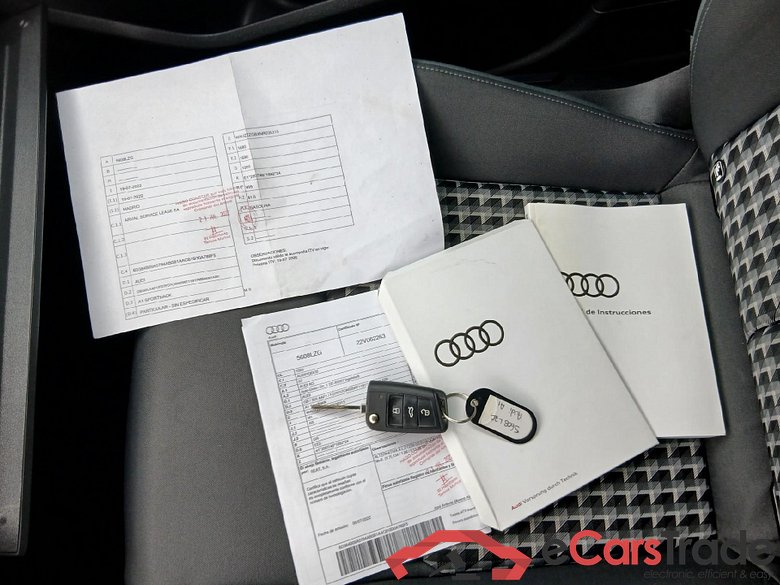 AUDI A1 / 2018 / 5P / berlina con portón Sportback Adrenalin 30 TFSI 81kW S tron(SP) #5