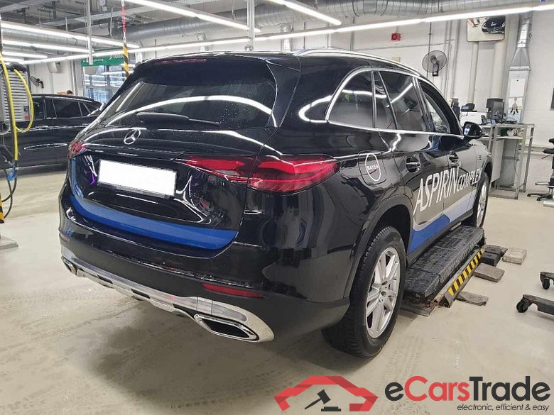 Mercedes-Benz GLC (BM 254)(06.2022->) DE - SUV5 GLC 200 EU6d, Avantgarde 4Matic (EURO 6d), 2022 - 2024 #3