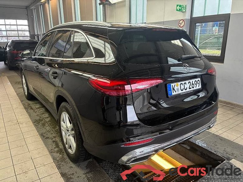 Mercedes-Benz GLC (BM 254)(06.2022->) DE - SUV5 GLC 200 EU6d, Avantgarde 4Matic (EURO 6d), 2022 - 2024 #4