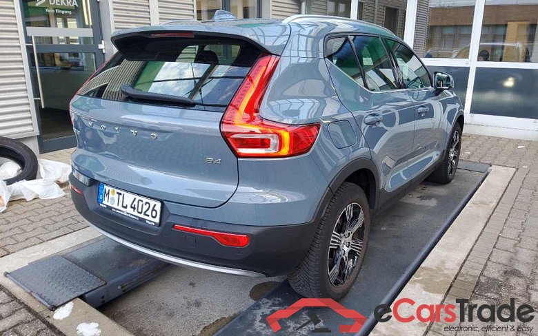 Volvo XC40 (2017->) DE - SUV5 B4 2WD EU6d, Inscription (EURO 6d), 2020 - 2022 #3