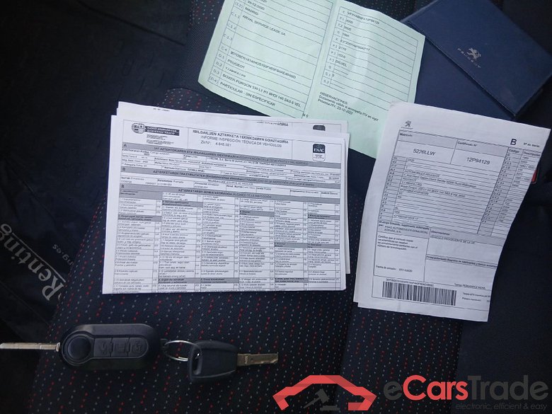 PEUGEOT Boxer / 2014 / 4P / furgón 330 L1 H1 BHDI 103kW (140CV) S&S 6 V M (CX) #5